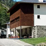 Rural Montanas De Pumar Hotel 4*