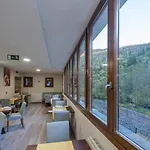 Rural Montanas De Pumar Hotel