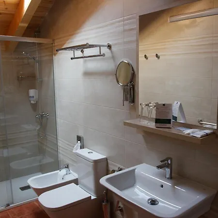 Hotel Rural Montanas De Pumar Besullo