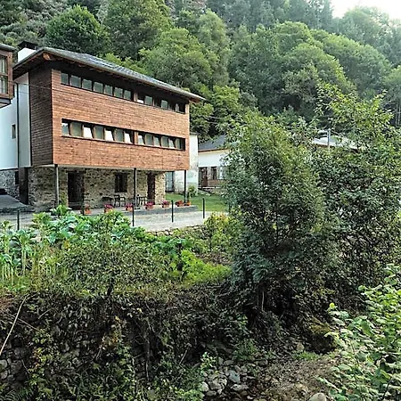 Hotel Rural Montanas De Pumar 4*