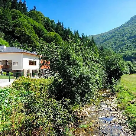 Rural Montanas De Pumar