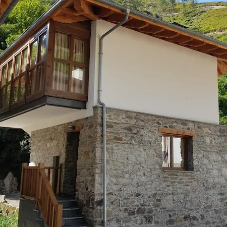 Hotel Rural Montanas De Pumar