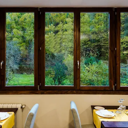 Hotel Rural Montanas De Pumar