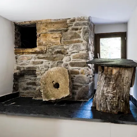 Rural Montanas De Pumar Hotel