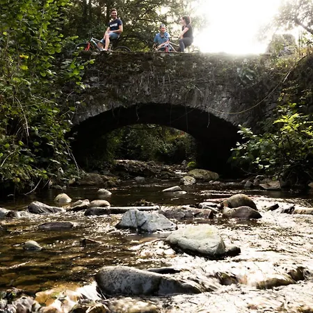 Rural Montanas De Pumar Hotel
