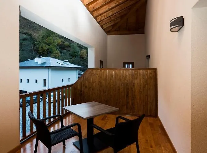 Rural Montanas De Pumar Hotel 4*