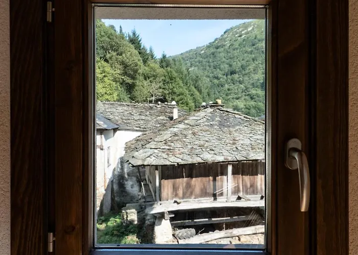 Rural Montanas De Pumar Hotel