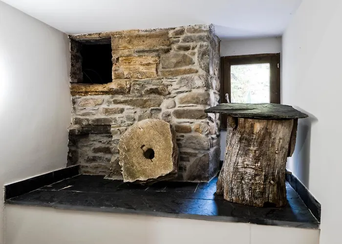 Rural Montanas De Pumar Hotel