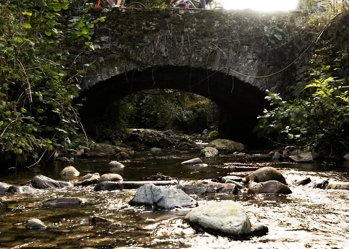 Rural Montanas De Pumar Hotel